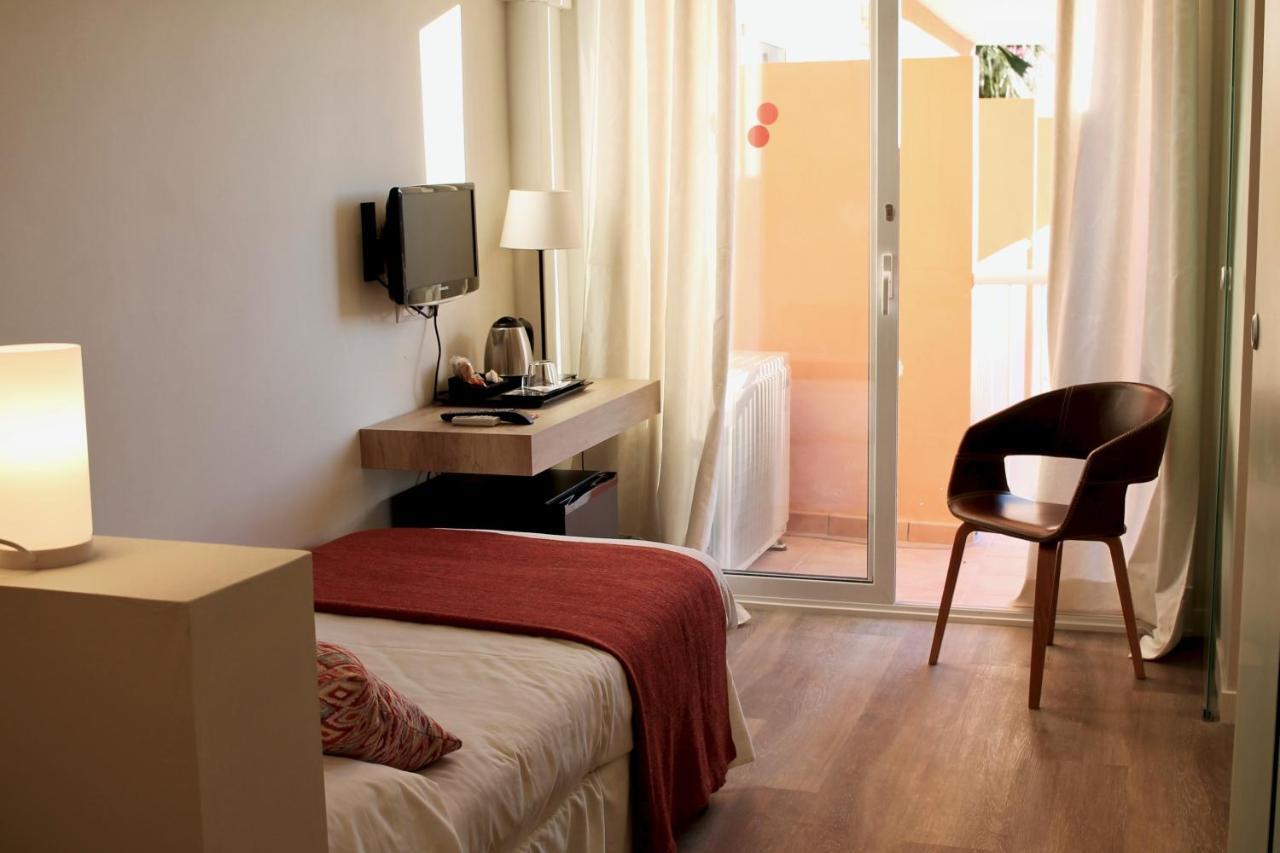 Hostal Jakiton Palmanova Exterior foto